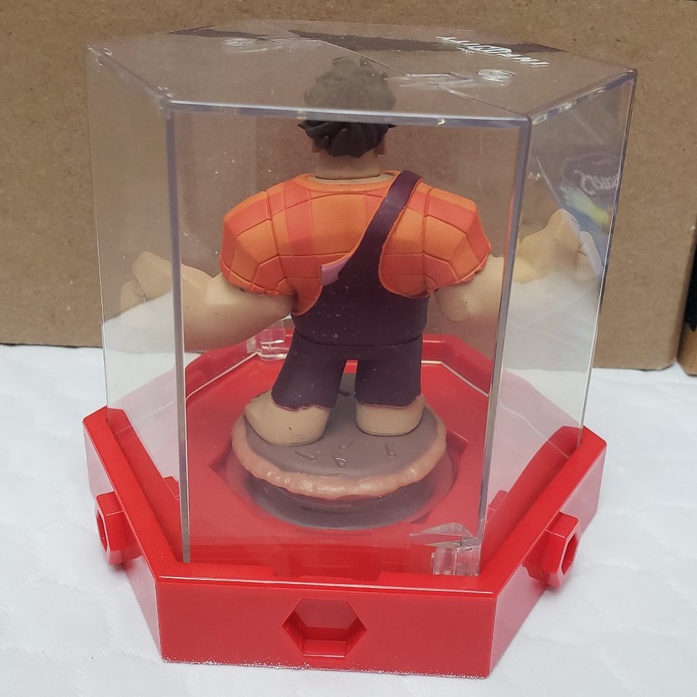 Disney Infinity Wreck It Ralph Figure With Display Case - Picture 3 of 4